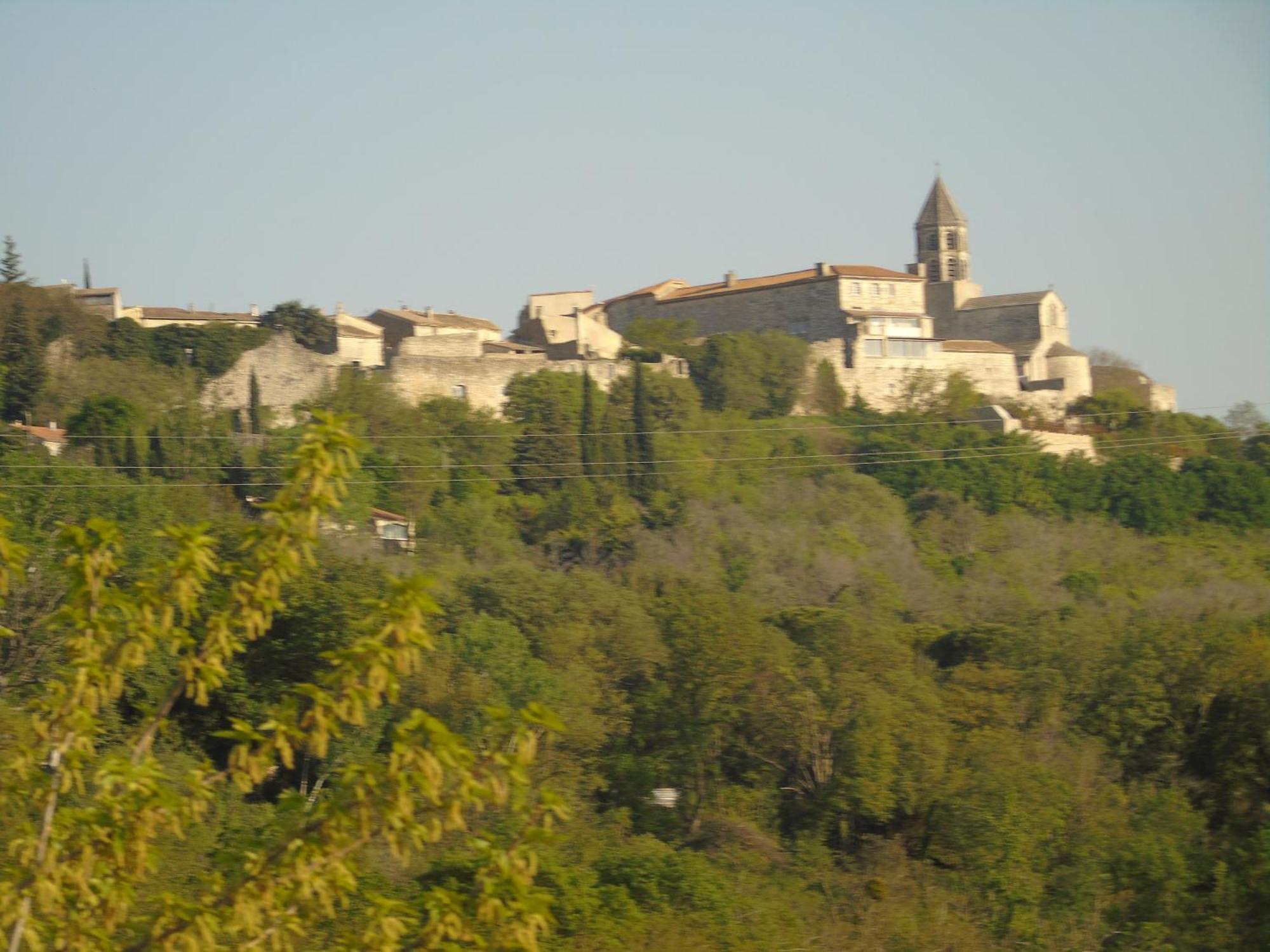 Aux Lauriers D'Adhemar Villa La Garde Adhemar Bagian luar foto